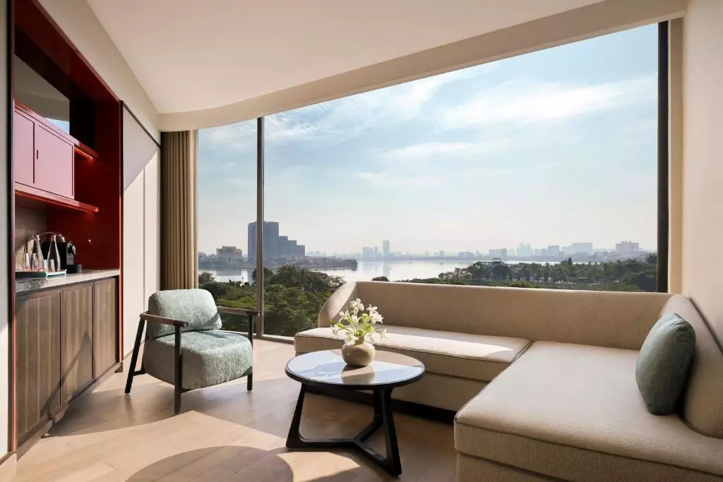 DUSIT LE PALAIS Or similar